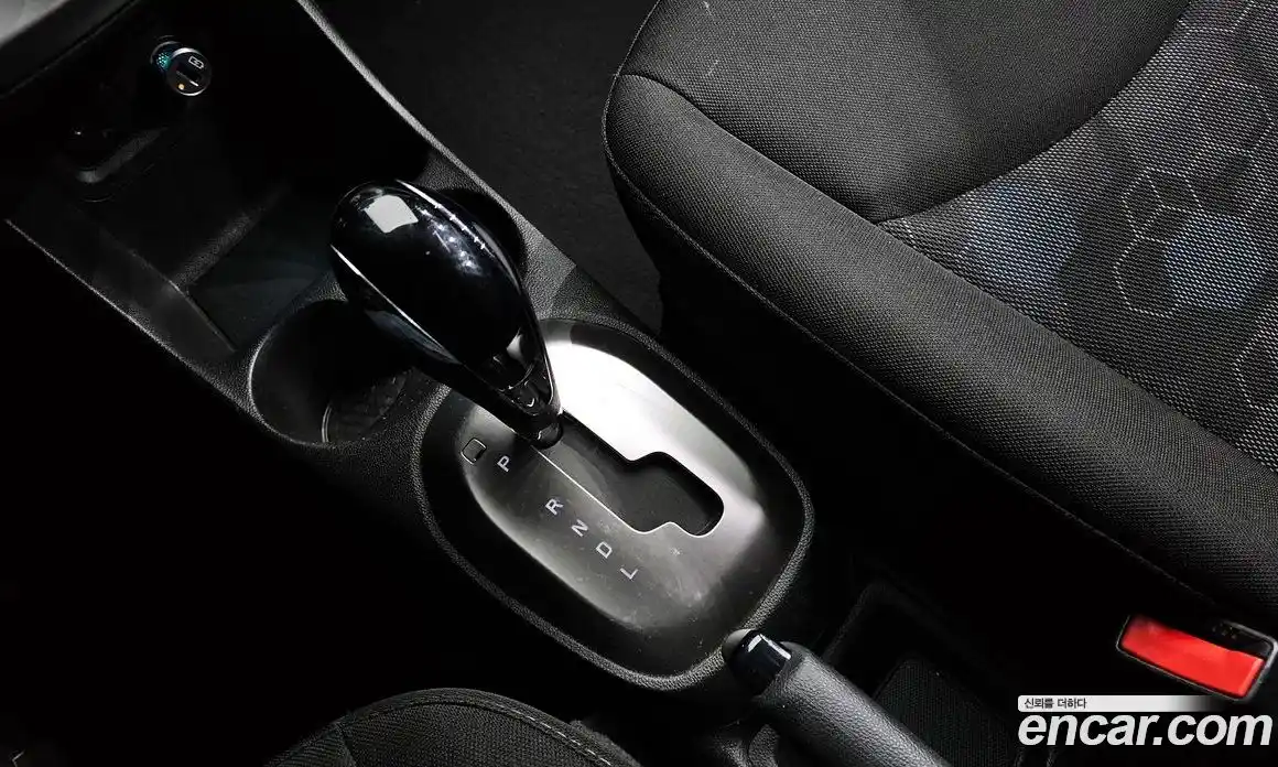 Chevrolet Spark 2017 1.0 гидро в Москве, фото 9