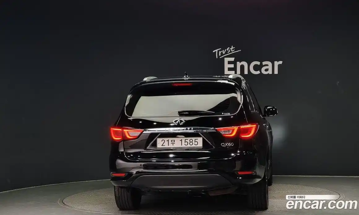 Infiniti QX60 2017 3.5 гидро в Москве № 246825, фото 4