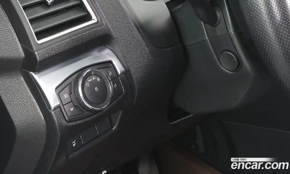 Ford Explorer 2018 2.3 гидро в Москве № 255656, фото 16