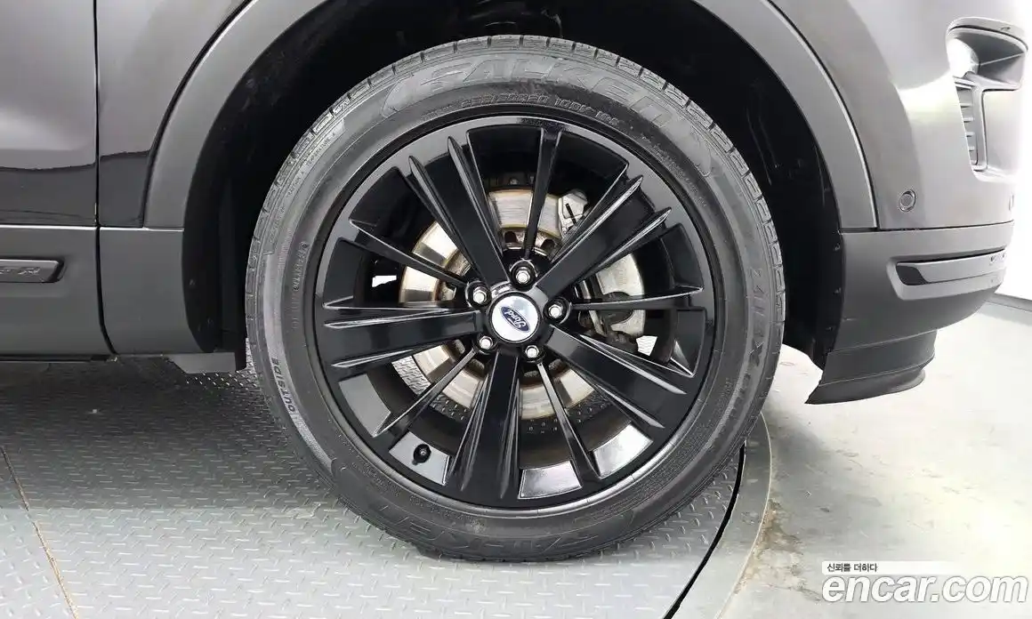 Ford Explorer 2018 2.3 гидро в Москве № 255656, фото 5