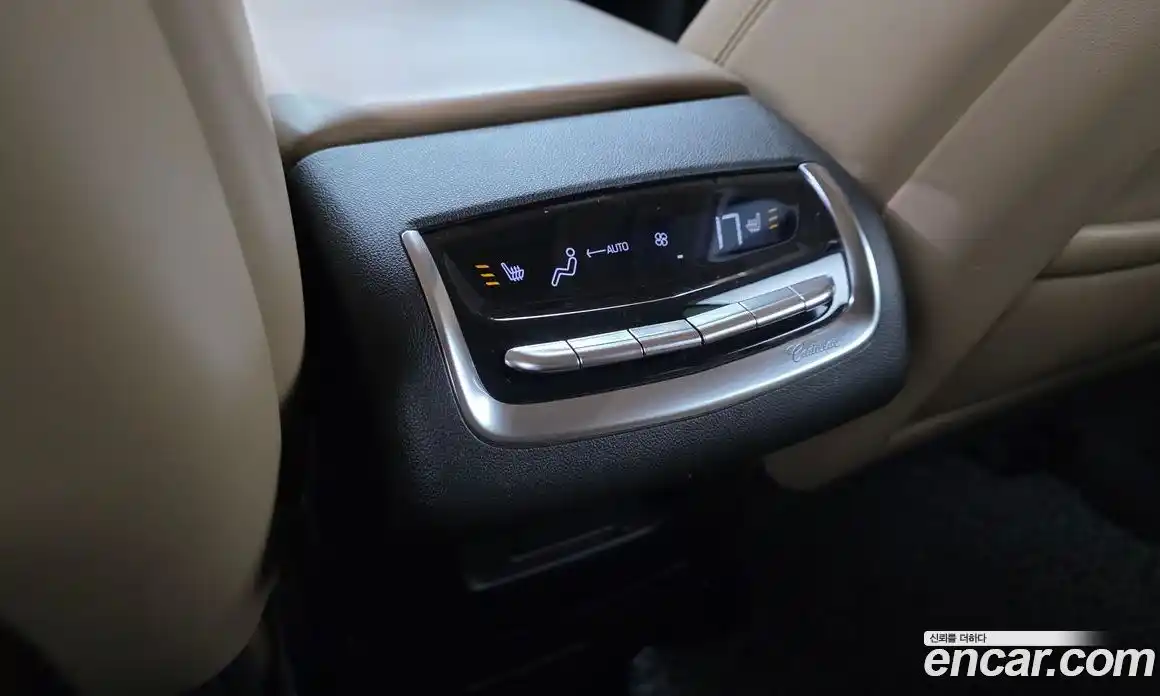 Cadillac XT6 2021 3.6 гидро в Москве № 256418, фото 17