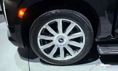 Cadillac Escalade 2022 6.2 гидро в Москве № 256429, миниатюра 5