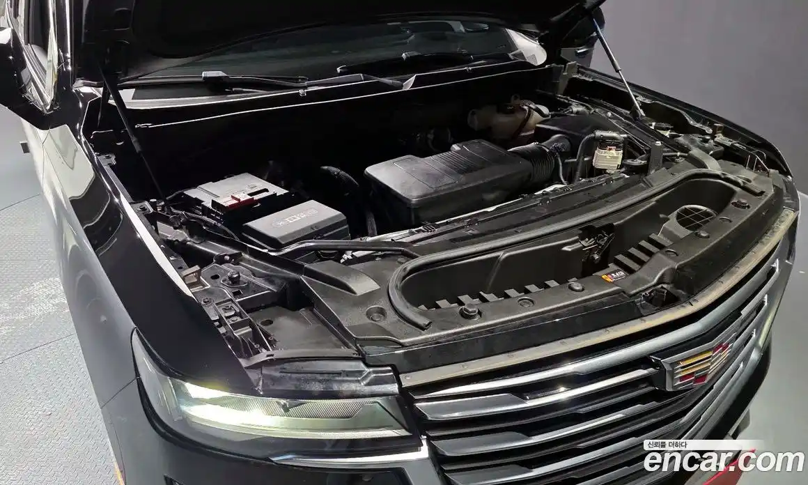 Cadillac Escalade 2022 6.2 гидро в Москве № 256429, фото 6