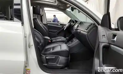 Volkswagen Tiguan 2014 2.0 гидро в Москве № 277083, миниатюра 11