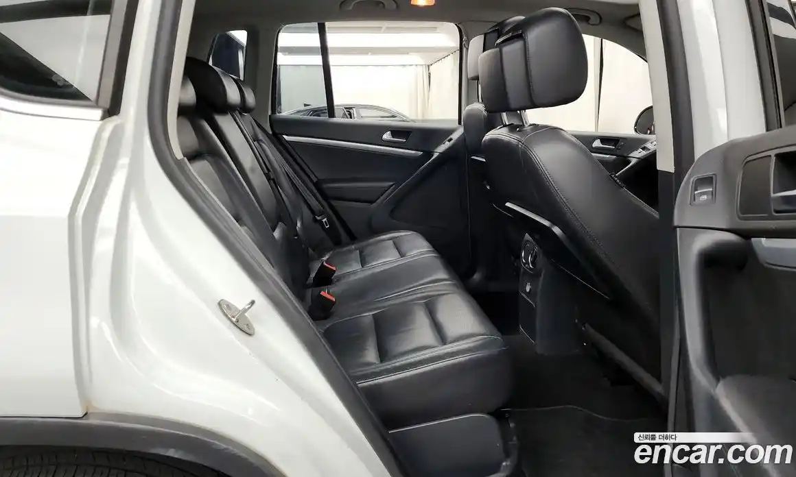 Volkswagen Tiguan 2014 2.0 гидро в Москве № 277083, фото 12