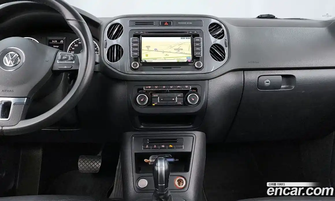 Volkswagen Tiguan 2014 2.0 гидро в Москве № 277083, фото 14