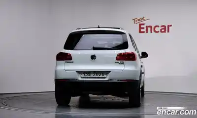 Volkswagen Tiguan 2014 2.0 гидро в Москве № 277083, миниатюра 4