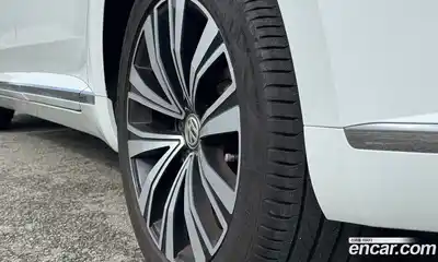 Volkswagen Arteon 2019 2.0 гидро в Москве № 277919, миниатюра 12