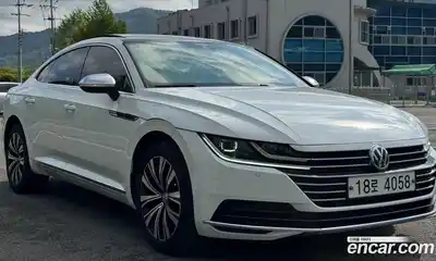 Volkswagen Arteon 2019 2.0 гидро в Москве № 277919, миниатюра 2