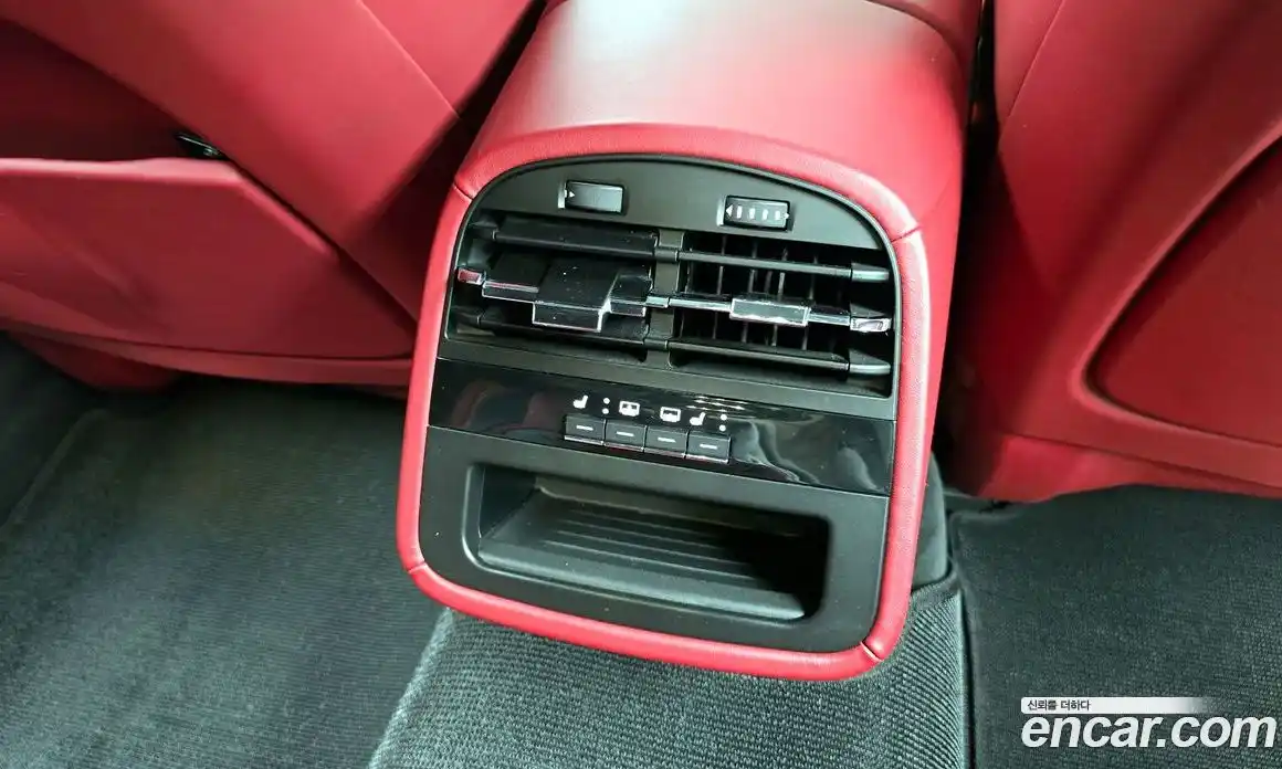 Maserati Quattroporte 2019 3.0 гидро в Москве № 282806, фото 18