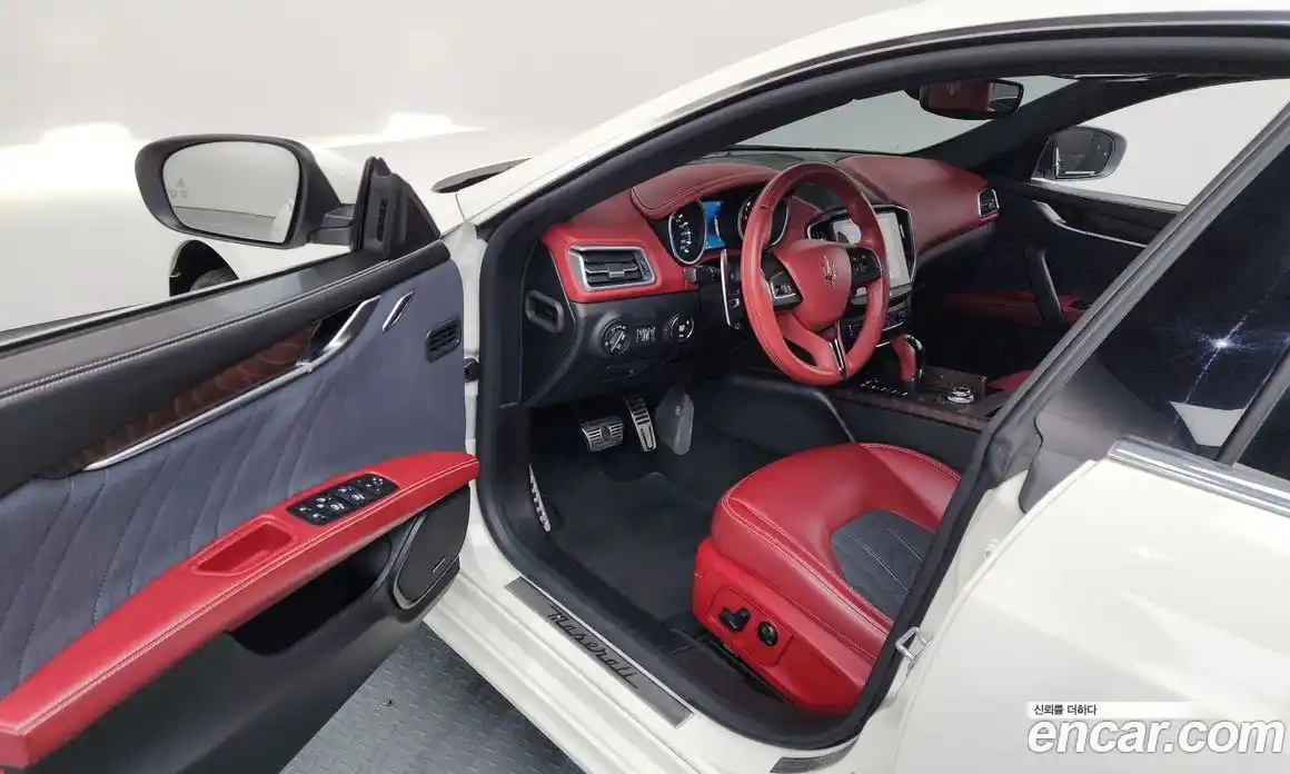 Maserati Ghibli 2017 3.0 гидро в Москве № 282848, фото 10