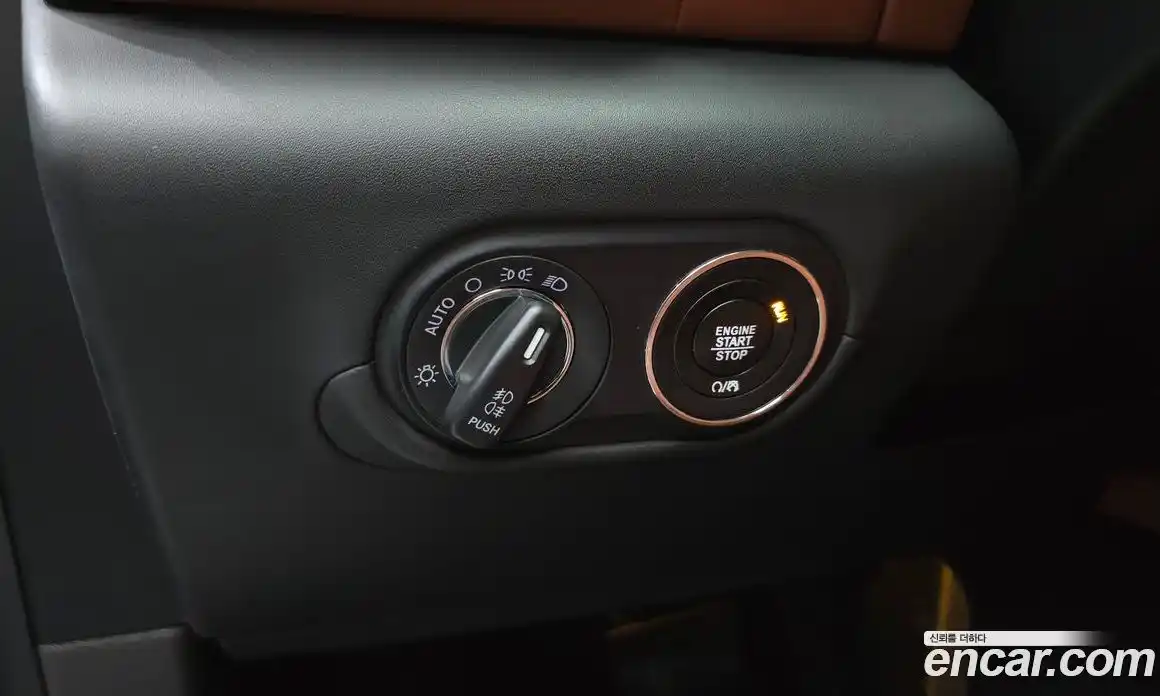 Maserati Levante 2018 3.0 гидро в Москве № 283063, фото 17