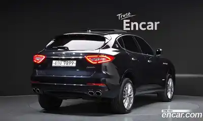 Maserati Levante 2018 3.0 гидро в Москве № 283063, миниатюра 2