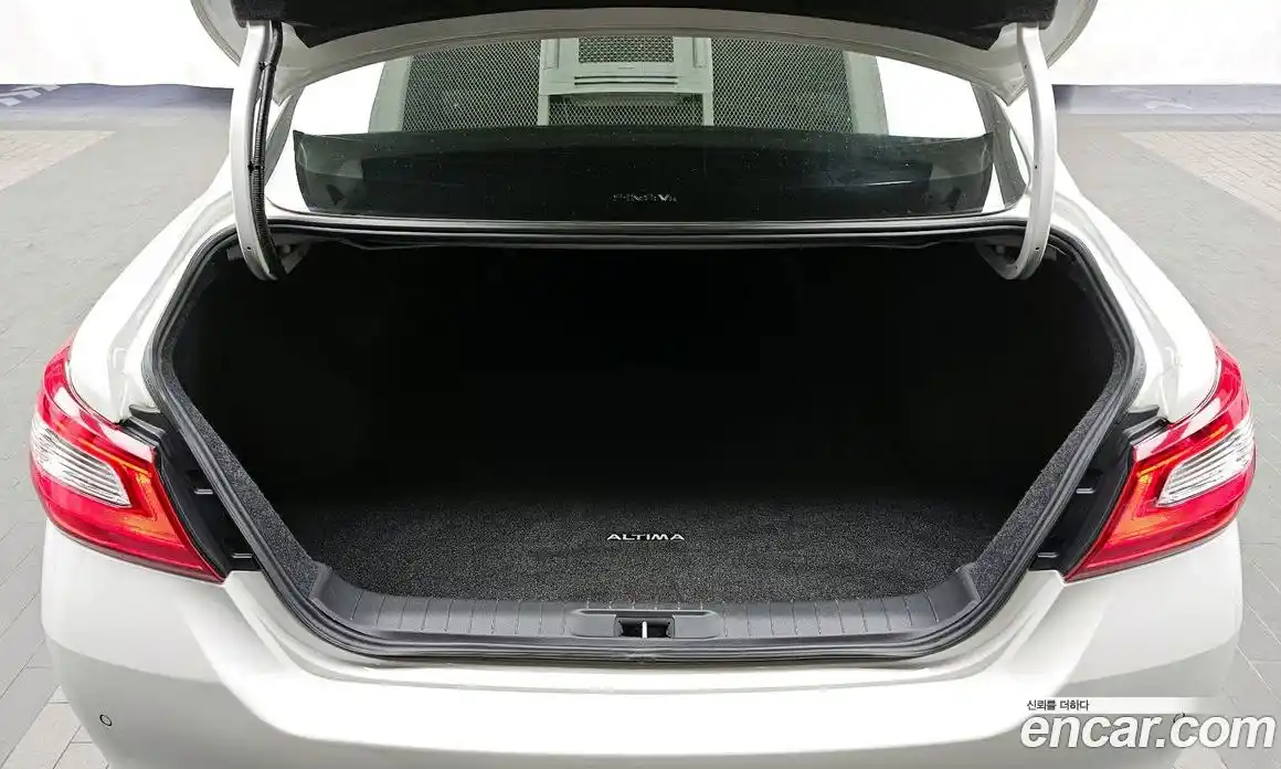 Nissan Altima 2017 2.5 гидро в Москве № 284983, фото 20