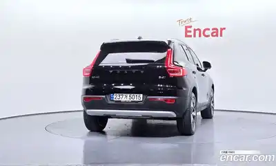 Volvo XC40 2023 2.0 гидро в Москве № 293719, миниатюра 4