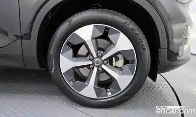 Volvo XC40 2023 2.0 гидро в Москве № 293719, миниатюра 5