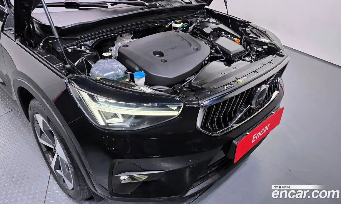 Volvo XC40 2023 2.0 гидро в Москве № 293719, фото 6