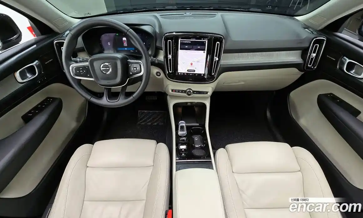 Volvo XC40 2023 2.0 гидро в Москве № 293719, фото 7