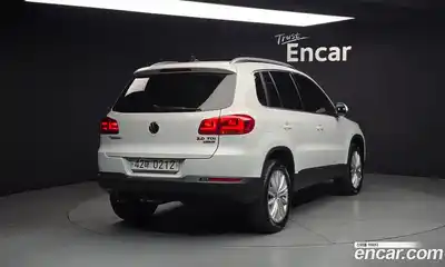 Volkswagen Tiguan 2015 2.0 гидро в Москве № 301302, миниатюра 2