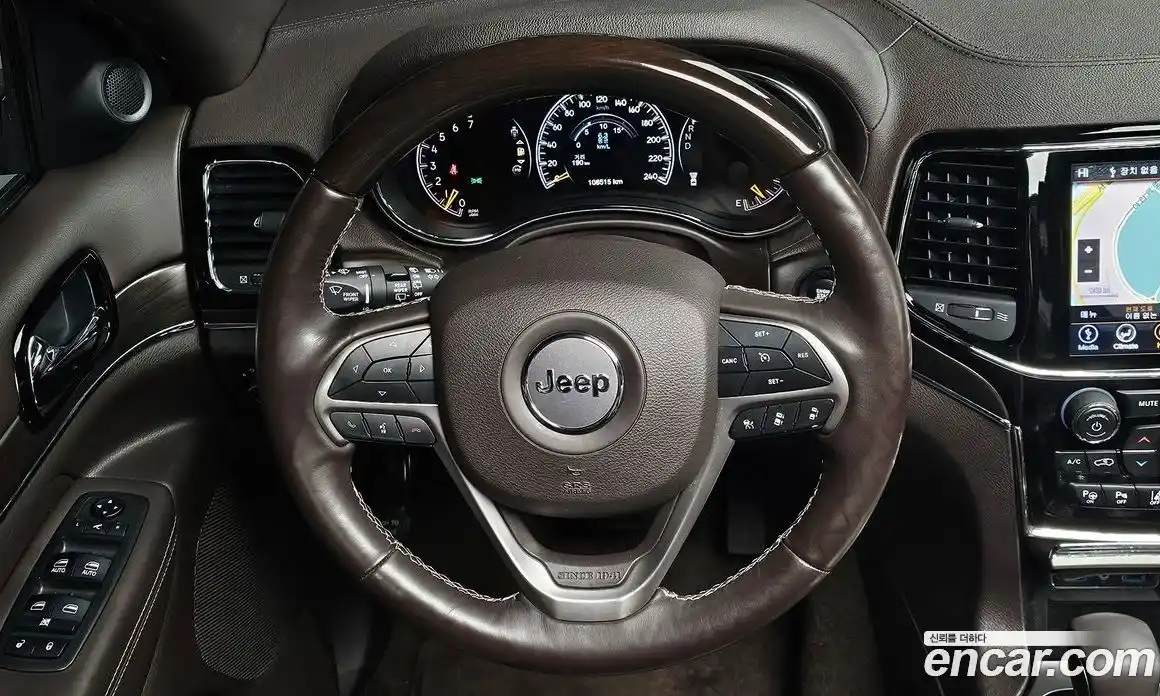 Jeep Cherokee 2019 3.6 гидро в Москве № 302398, фото 13