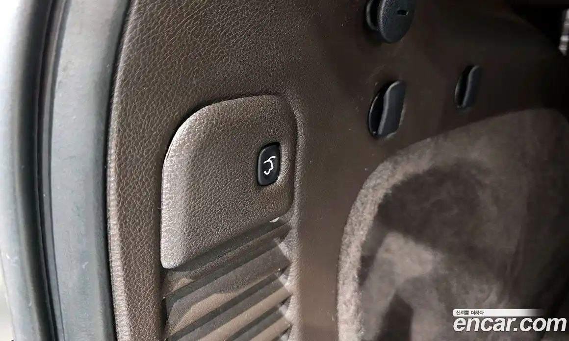 Jeep Cherokee 2019 3.6 гидро в Москве № 302398, фото 19