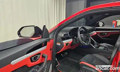 Lamborghini Urus 2024 4.0 гидро в Москве № 320743, миниатюра 10