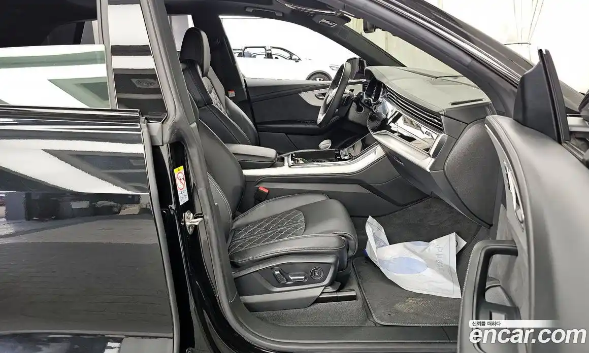 Audi Q8 2023 3.0 гидро в Москве № 325417, фото 11