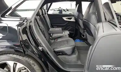 Audi Q8 2023 3.0 гидро в Москве № 325417, миниатюра 12