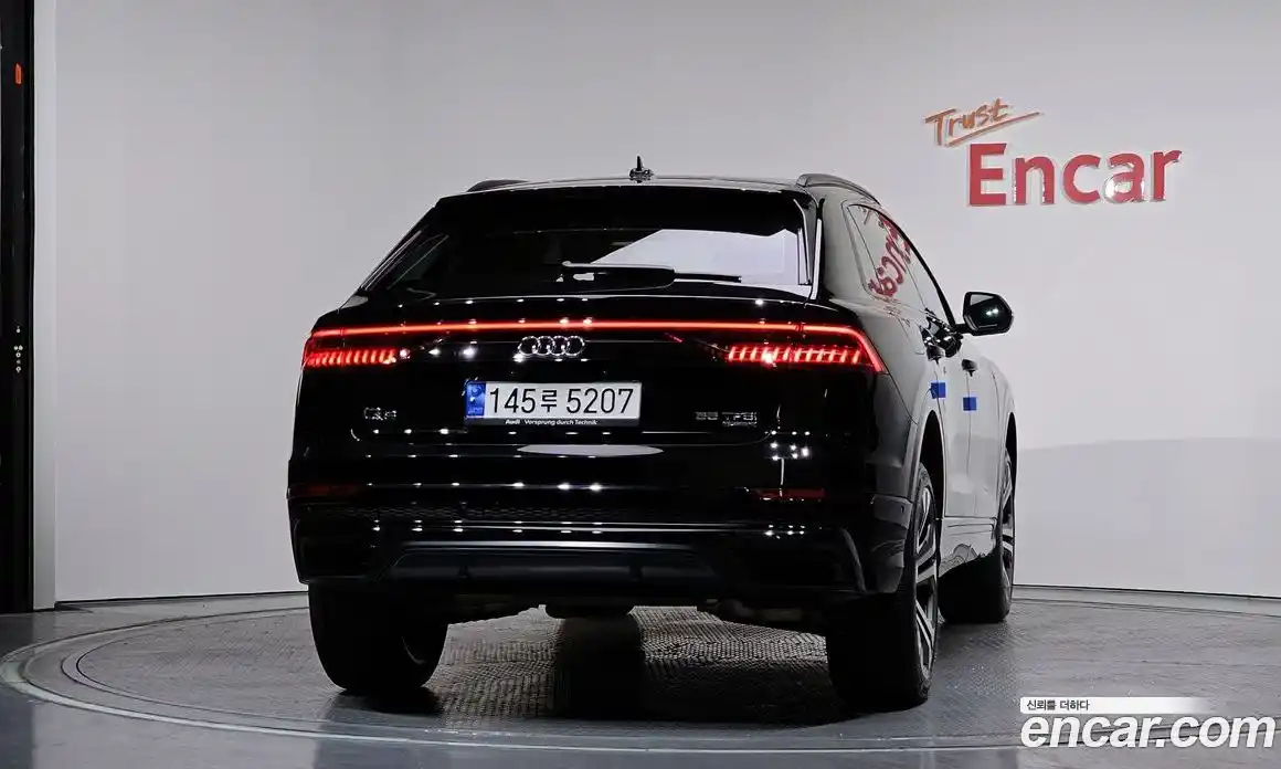 Audi Q8 2023 3.0 гидро в Москве № 325417, фото 4