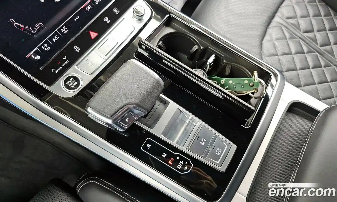 Audi Q8 2023 3.0 гидро в Москве № 325417, фото 9