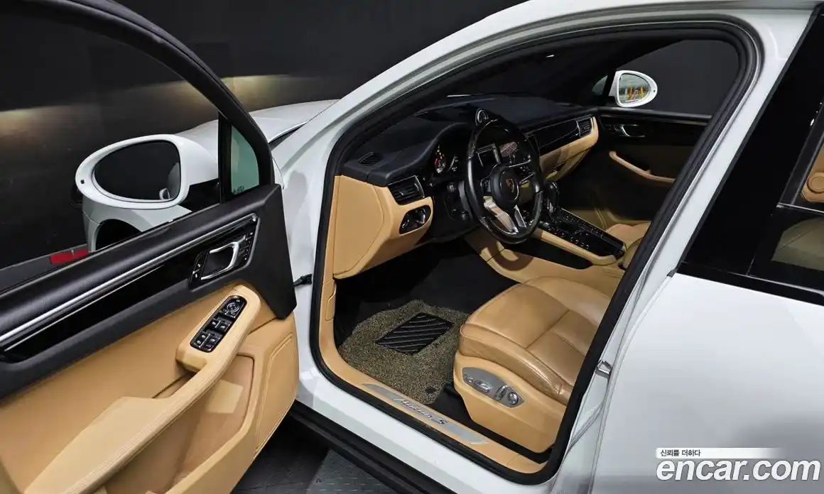 Porsche Macan 2016 3.0 гидро в Москве № 331878, фото 10