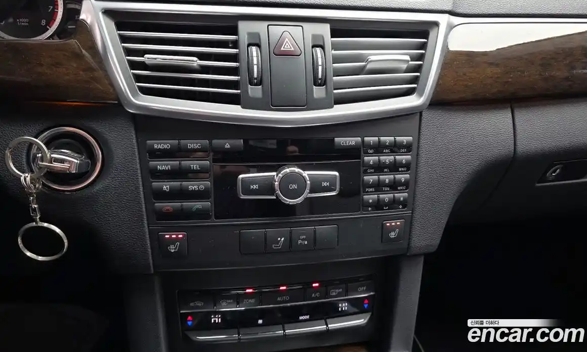 Mercedes-Benz E-Class 2013 1.8 гидро в Москве № 343008, фото 15
