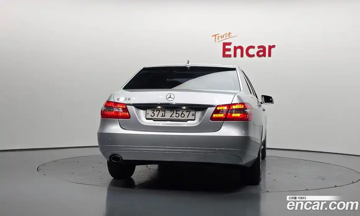 Mercedes-Benz E-Class 2013 1.8 гидро в Москве № 343008, фото 4