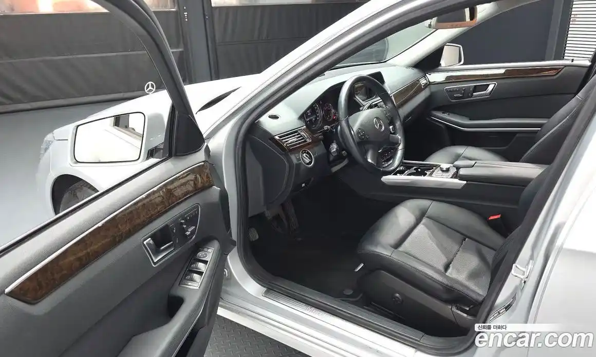 Mercedes-Benz E-Class 2013 1.8 гидро в Москве № 343008, фото 10