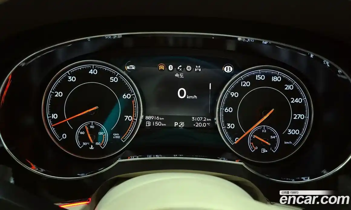 Bentley Bentayga 2017 6.0 гидро в Москве № 418261, фото 8