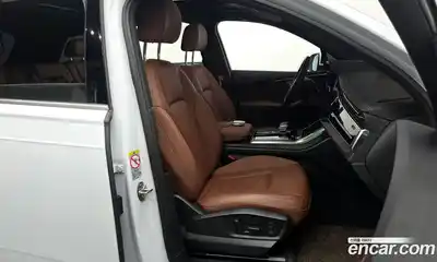Audi Q7 2023 3.0 гидро в Москве № 428583, миниатюра 11