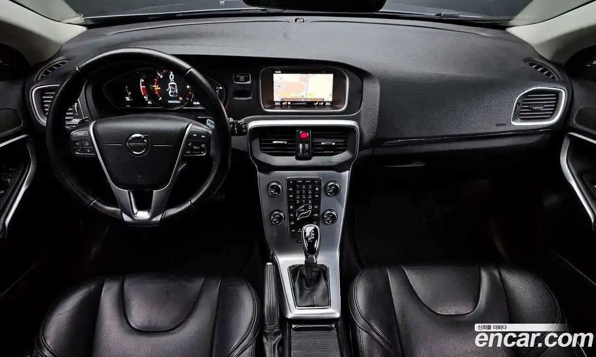Volvo V40 2018 2.0 гидро в Москве № 430180, фото 7