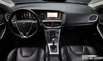 Volvo V40 2018 2.0 гидро в Москве № 430180, миниатюра 7