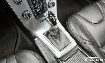 Volvo V40 2018 2.0 гидро в Москве № 430180, миниатюра 9