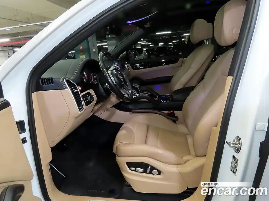 Porsche Cayenne 2020 3.0 гидро в Москве № 470914, фото 19