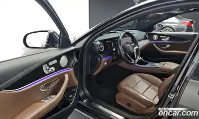 Mercedes-Benz E-Class 2021 2.0 гидро, миниатюра 11