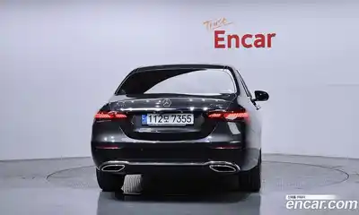 Mercedes-Benz E-Class 2021 2.0 гидро, миниатюра 4