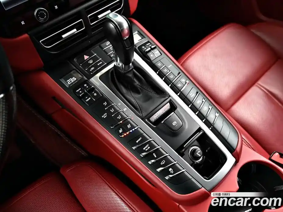 Porsche Macan 2018 3.0 гидро в Москве № 498277, фото 9