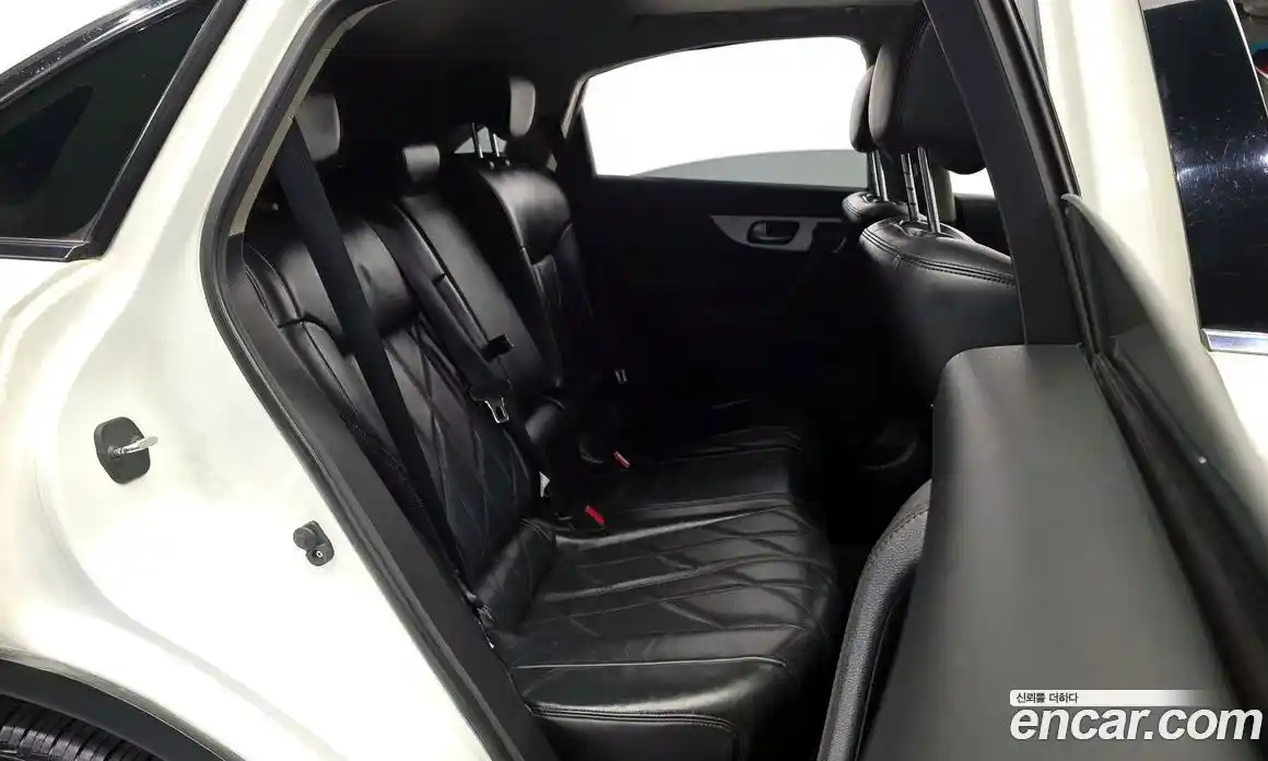 Infiniti QX70 2014 3.0 гидро в Москве № 500337, фото 12
