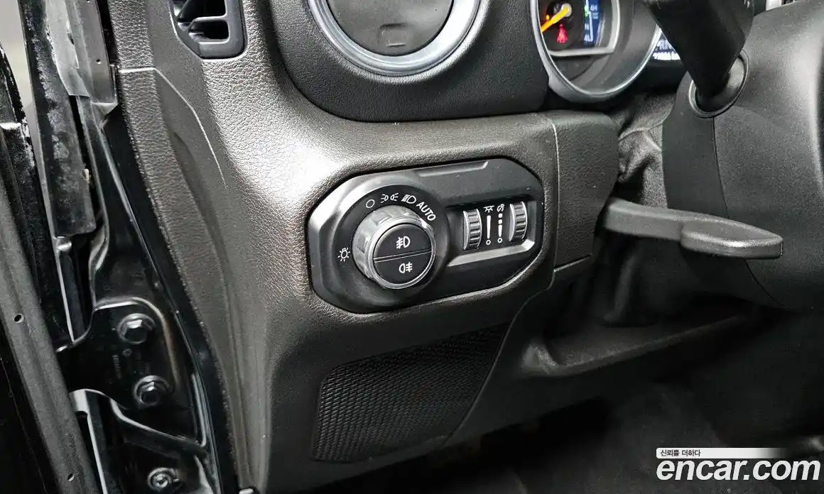 Jeep Wrangler 2019 2.0 гидро в Москве № 522145, фото 18