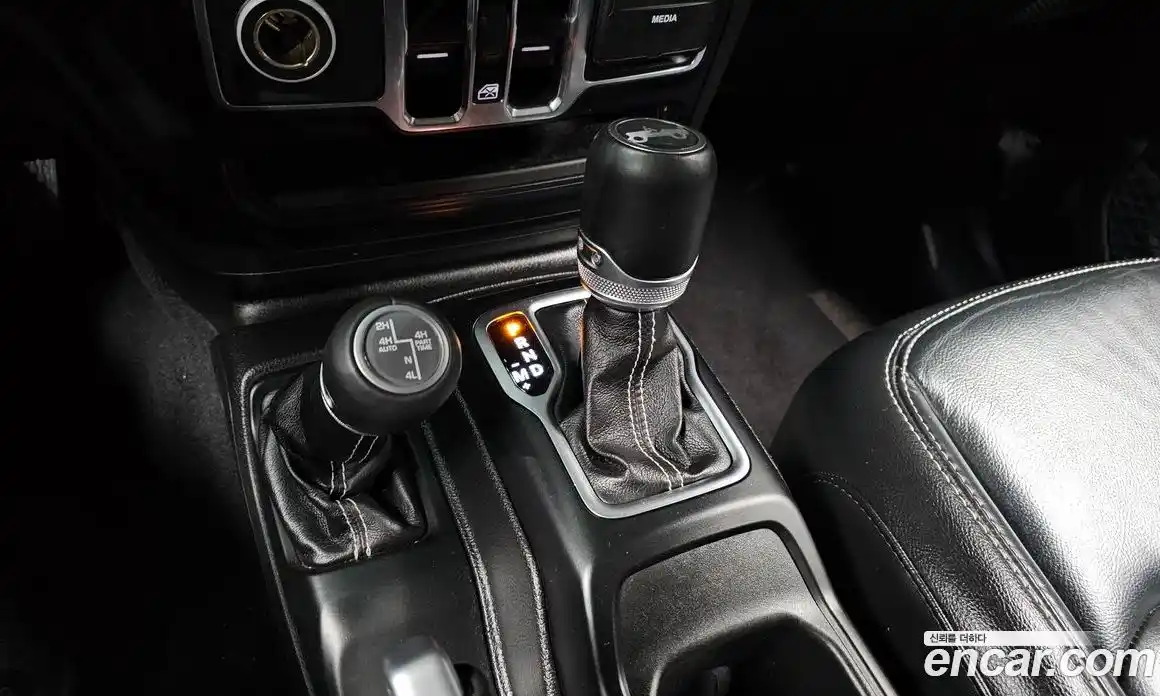 Jeep Wrangler 2019 2.0 гидро в Москве № 522145, фото 9