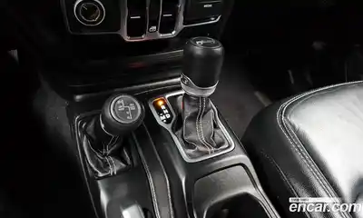 Jeep Wrangler 2019 2.0 гидро в Москве № 522145, миниатюра 9