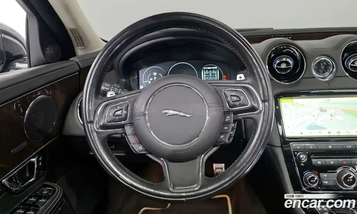 Jaguar XJ 2019 3.0 гидро в Москве № 585327, фото 13