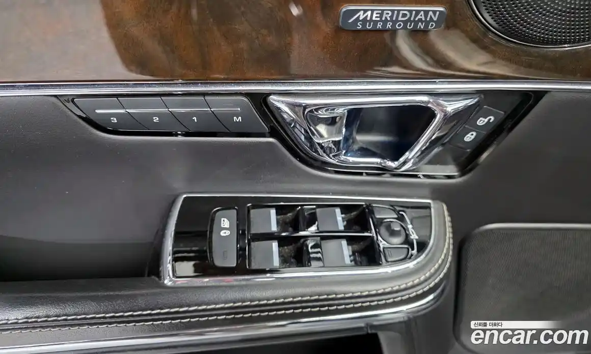 Jaguar XJ 2019 3.0 гидро в Москве № 585327, фото 14