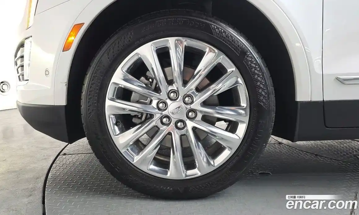 Cadillac XT5 2019 3.6 гидро в Москве № 585593, фото 4